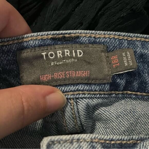 Torrid High-Rise Straight Denim Jeans Split Hem Size 16R - Picture 5 of 8